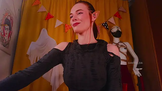 Giantess Eva online show from 10.28.25