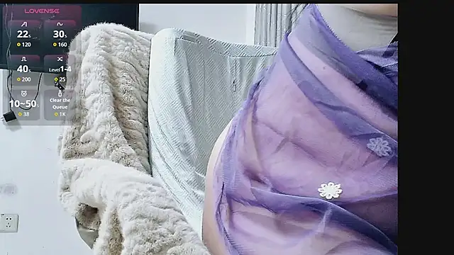 Snapshot of kiki-yuli chatting on 09.22.25 kiki-yuli online show from 09.22.25