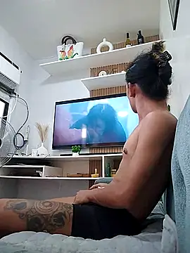 Snapshot of foxylena_latinalicious69 chatting on 10.01.25 foxylena latinalicious69 online show from 10.01.25