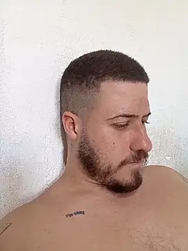 Snapshot of casado031999 chatting on 09.28.25 casado031999 online show from 09.28.25