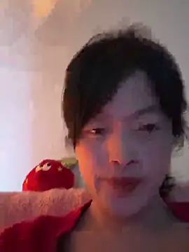 Snapshot of Tramy_xx chatting on 03.18.26 Tramy xx online show from 03.18.26