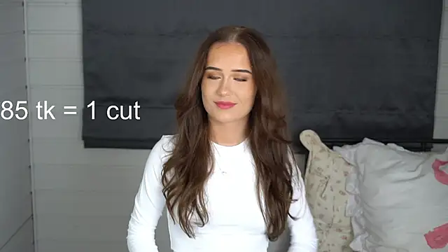 Snapshot of Peachxlush chatting on 10.15.25 Peachxlush online show from 10.15.25