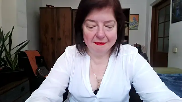 Snapshot of Violet_Pulse chatting on 04.18.26 Violet Pulse online show from 04.18.26