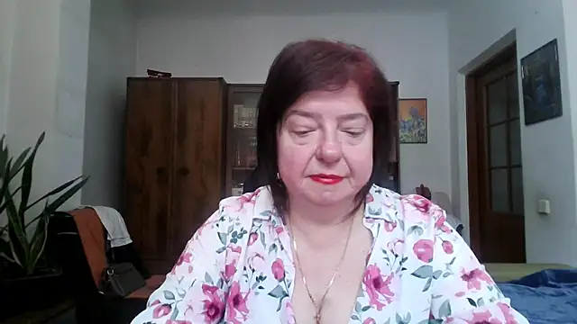 Snapshot of Violet_Pulse chatting on 04.30.26 Violet Pulse online show from 04.30.26