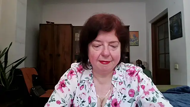 Snapshot of Violet_Pulse chatting on 05.11.26 Violet Pulse online show from 05.11.26