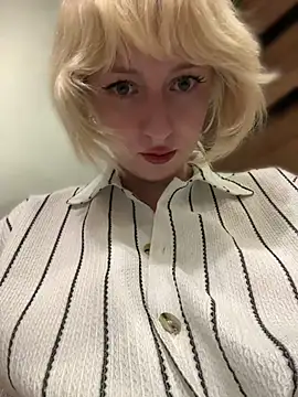 RonnieKiss online show from 05.24.26