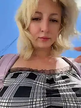 RonnieKiss online show from 06.04.26