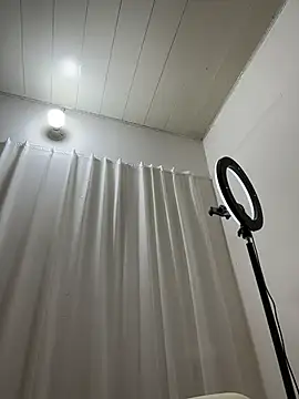 AZ37866 online show from 04.02.26