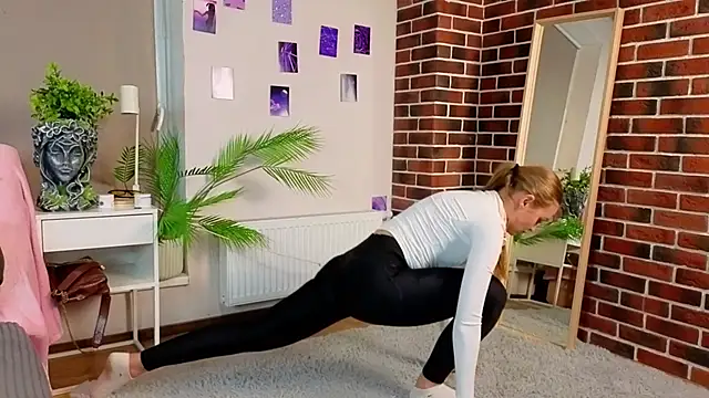 MarryLuz online show from 09.22.25