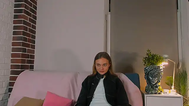 MarryLuz online show from 09.29.25