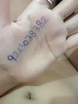 Snapshot of JassiKumari02 chatting on 10.21.25 JassiKumari02 online show from 10.21.25