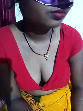 Snapshot of Sexy-sangita123 chatting on 10.07.25 Sexy-sangita123 online show from 10.07.25