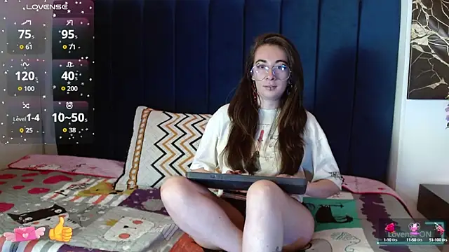 Snapshot of Violet_wish chatting on 09.20.25 Violet wish online show from 09.20.25