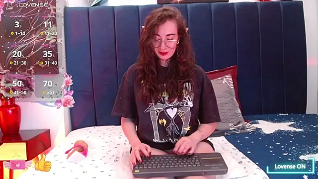 Snapshot of Violet_wish chatting on 09.26.25 Violet wish online show from 09.26.25