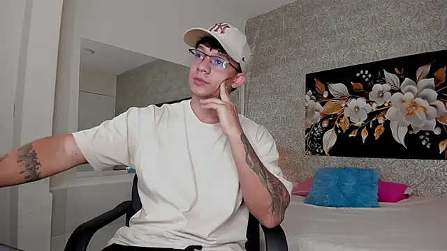 mike wills3 online show from 09.24.25