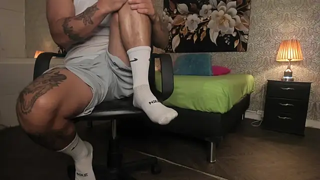 mike wills3 online show from 09.30.25