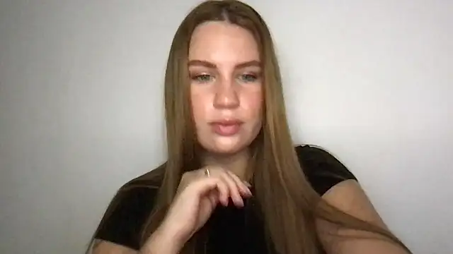 goodgirl2332 online show from 10.02.25