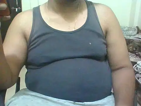 Snapshot of mr_plum1 chatting on 05.31.26 mr plum1 online show from 05.31.26