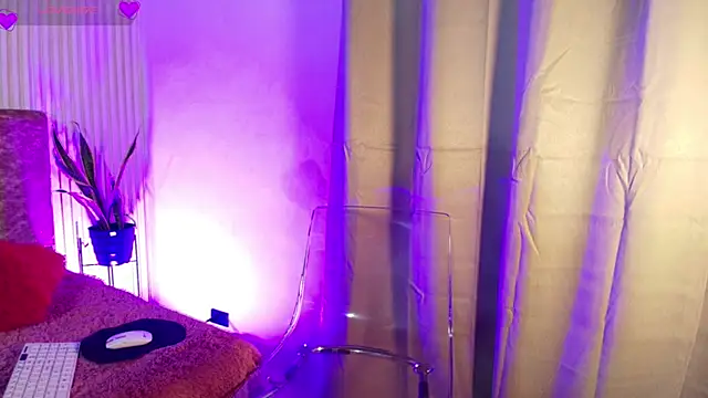 Snapshot of Missdionne_curly chatting on 01.14.26 Missdionne curly online show from 01.14.26