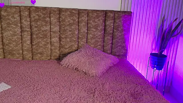 Snapshot of Missdionne_curly chatting on 02.27.26 Missdionne curly online show from 02.27.26