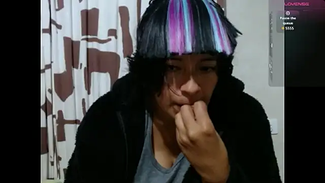 Snapshot of Acelinrose chatting on 06.22.26 Acelinrose online show from 06.22.26