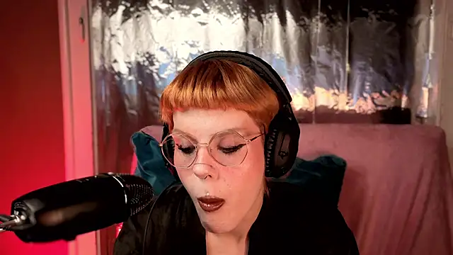 tacodeluxxxe online show from 04.16.26