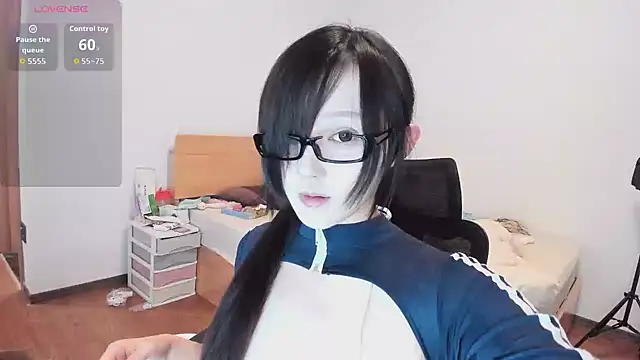 Snapshot of xiaomaoxue chatting on 10.04.25 xiaomaoxue online show from 10.04.25