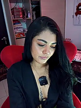 ValeNiitaLuv online show from 12.18.25