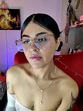 ValeNiitaLuv online show from 04.10.26