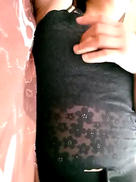 Norah-h online show from 04.13.26