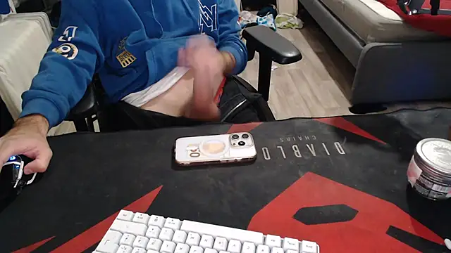 geil20CM2 online show from 10.17.25