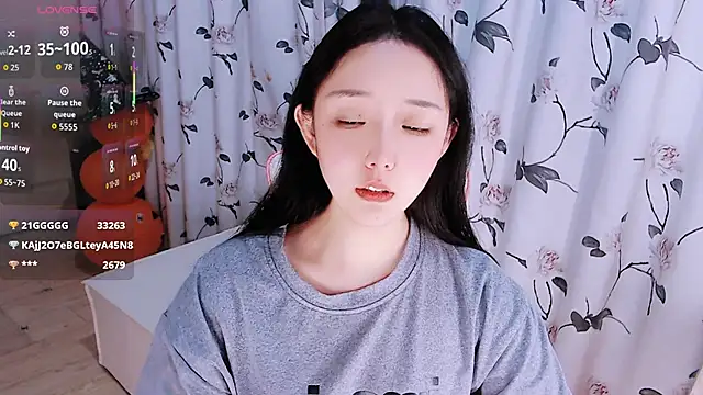 Niannian- online show from 11.05.25