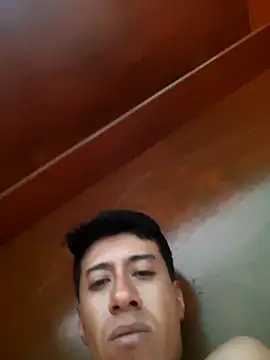 Snapshot of Carlos27hot chatting on 10.15.25 Carlos27hot online show from 10.15.25