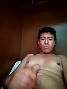 Snapshot of Carlos27hot chatting on 10.27.25 Carlos27hot online show from 10.27.25