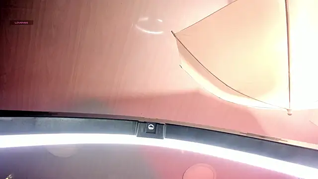 amaraa lewiis online show from 10.17.25