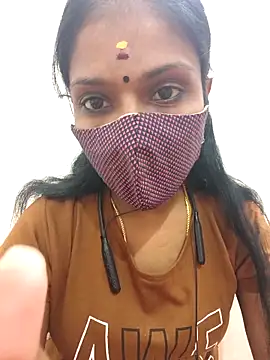 Snapshot of Tamil_Yalini12 chatting on 09.22.25 Tamil Yalini12 online show from 09.22.25