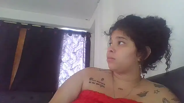 Snapshot of katalella_22hot chatting on 05.12.26 katalella 22hot online show from 05.12.26