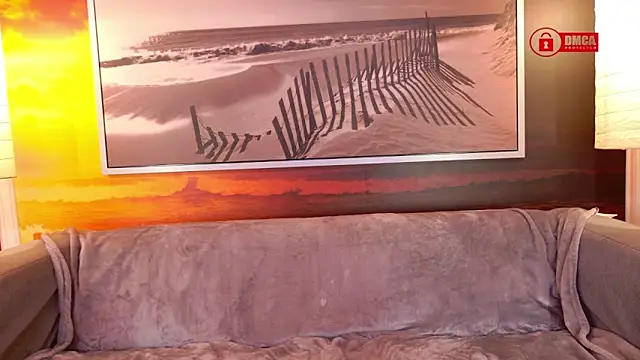 Charming LIA online show from 10.21.25