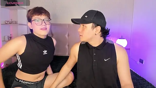 Boy2Boy Aheat online show from 10.09.25