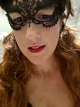 Naughty-Layla online show from 10.08.25