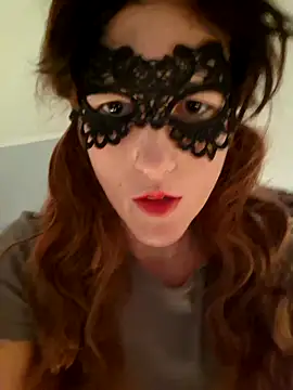 Naughty-Layla online show from 10.10.25