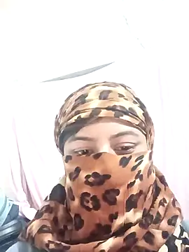 Snapshot of Shazfairy chatting on 10.01.25 Shazfairy online show from 10.01.25