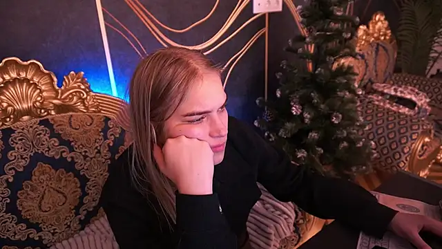 AlinaLiii online show from 01.16.26