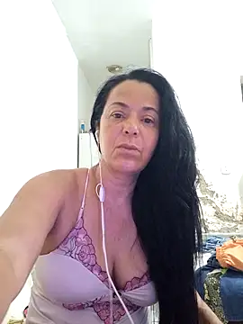 lucineia7 online show from 11.18.25