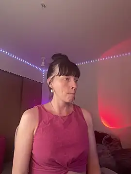 Snapshot of MaciiMayy chatting on 07.16.26 MaciiMayy online show from 07.16.26