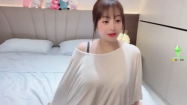 Snapshot of Koo-liy chatting on 02.28.26 Koo-liy online show from 02.28.26