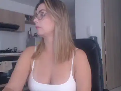 LovePaula online show from 02.16.25