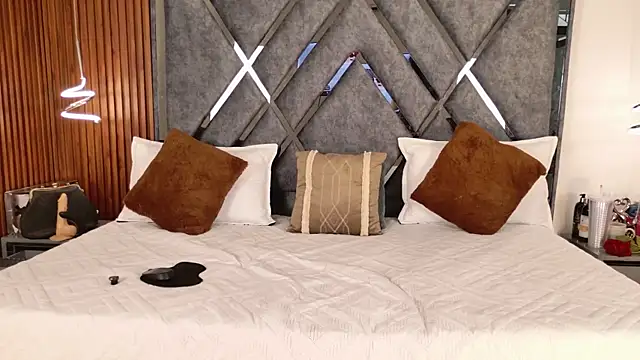 Dafne  Ruiz online show from 10.22.25