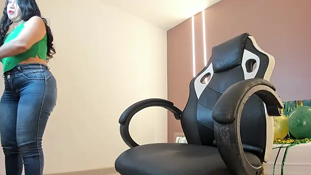 zoee zi online show from 03.17.26