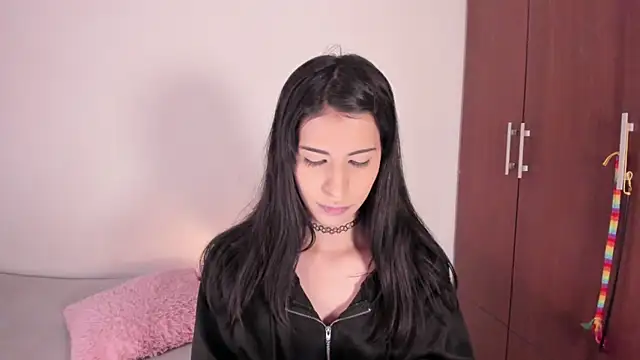 ScarlettRosetti online show from 10.24.25